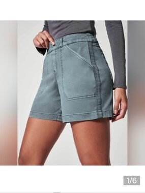 Spanx Shorts Size X-Large Green Pull On Tummy Control Stretch Twill Pockets‎
